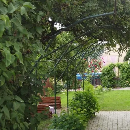 Rozsa Apartment